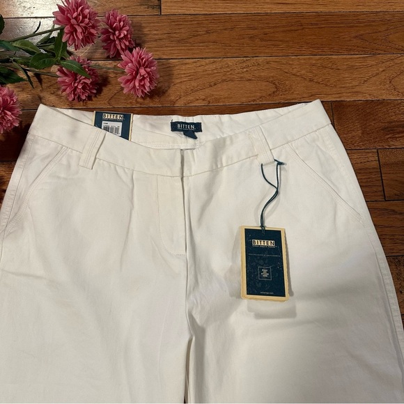 Bitten Sarah Jessica Parker Chinos - Picture 2 of 14